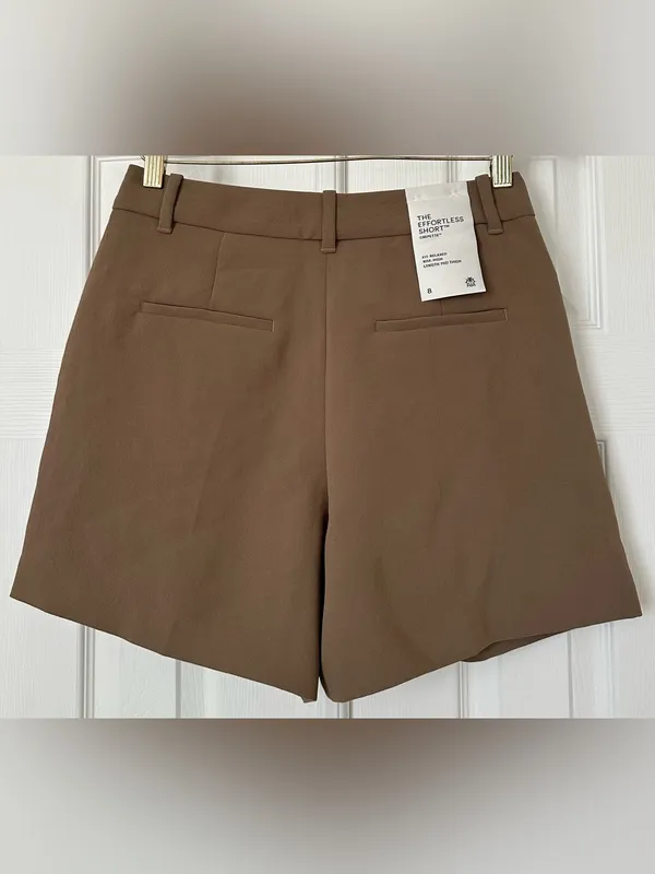 Aritzia The Effortless Short Mid-Thigh Crepette folio taupe brown size 8 - Image 5