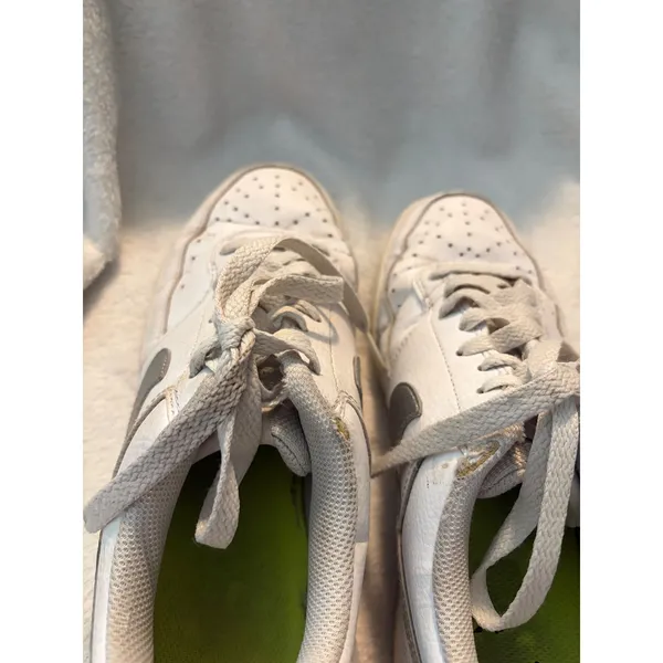 Nike Court Vision‎ Low Sneaker Basketball White Metallic Silver Women's Size 8 - Image 5