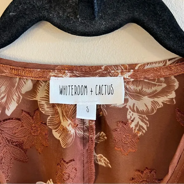✨ Whiteroom + Cactus Brown Floral Sheer Long Sleeve‎ Top Small - Image 3