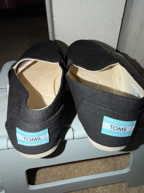 Toms Women’s Black - Image 2