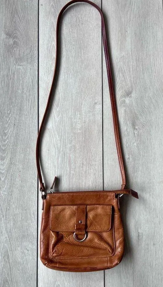 Fossil Vintage Classic Brown Leather Bag Shoulder Crossbody Purse - Image 2