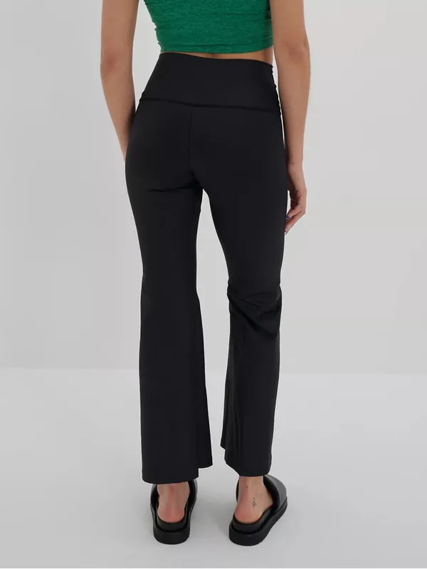 Offline by Aerie • The Hugger Coated Crop Slit Flare Legging 7/8 ankle black - Image 12