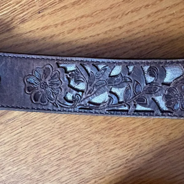 Shyanne Brown Leather Embroidered Belt Rose Gold Details XL Etched Flower - Image 4
