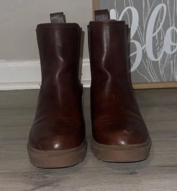 Universal Thread Naya Heeled Chelsea Boots- Brown - Image 6