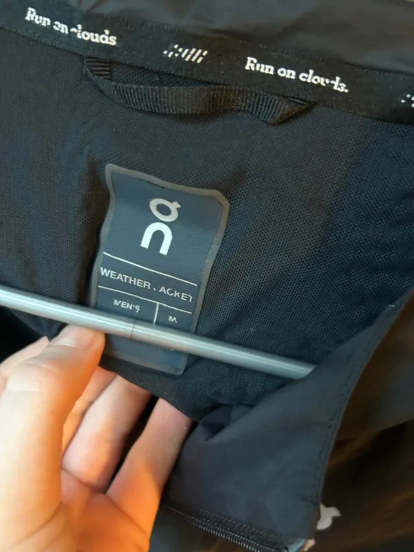 Men's oncloud jacket - Image 3