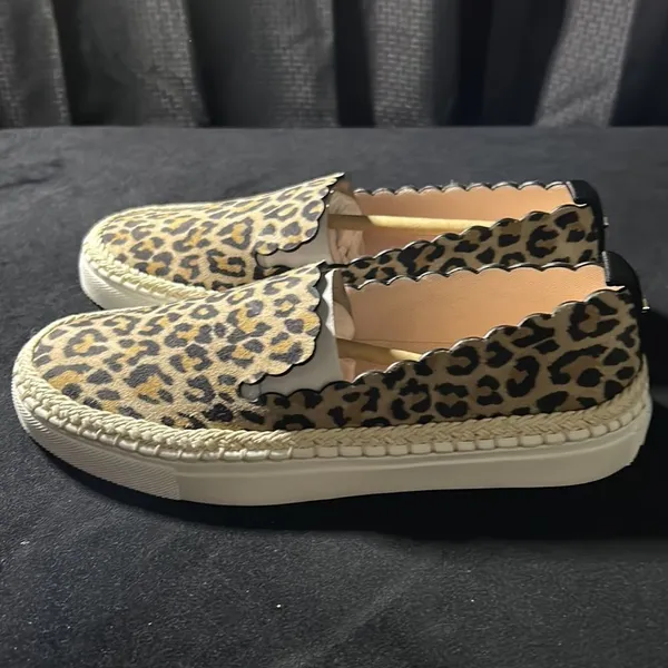BNWOT Kate Spade Cheetah Print Loafers Size 6 - Image 2