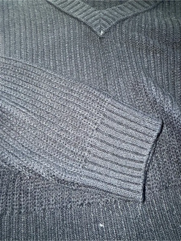 Wild Fable - Cropped V Neck Sweater - M, Black - Image 4