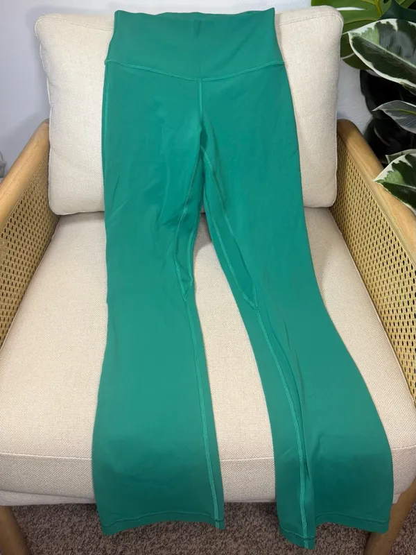 Lululemon Align High-Rise Mini-Flare Pant *Extra Short Size 4 - Image 4