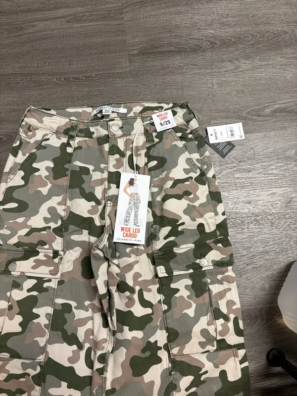 Camouflage flare legs cargo pants Sz9/29 - Image 5