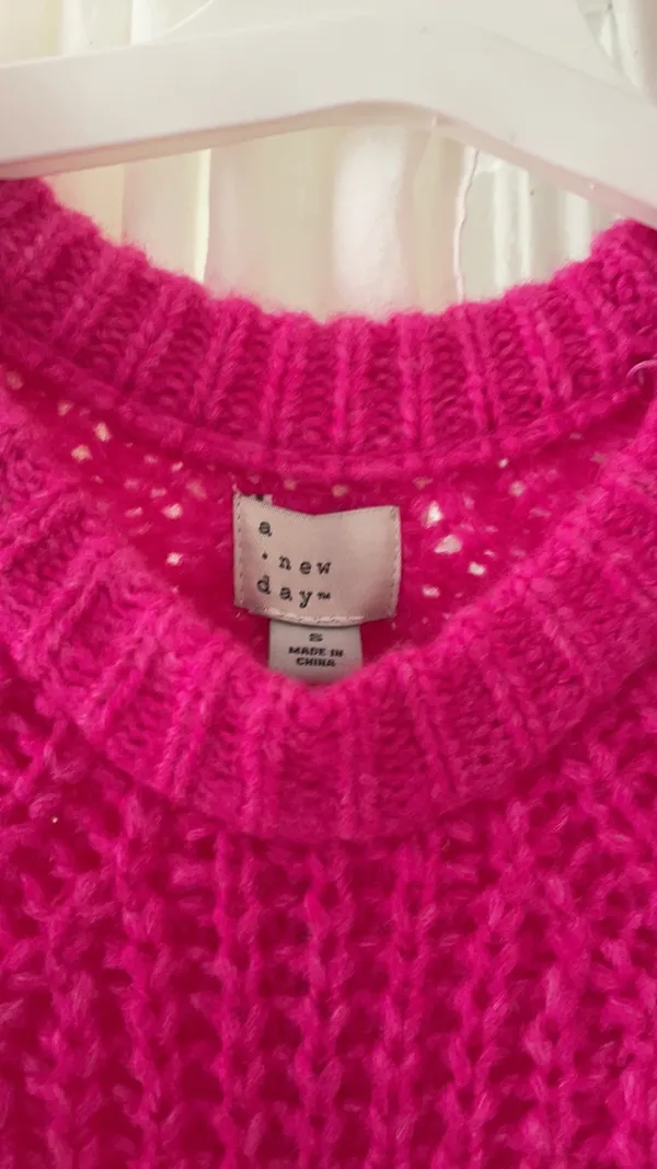 Pink Sweater - Image 4