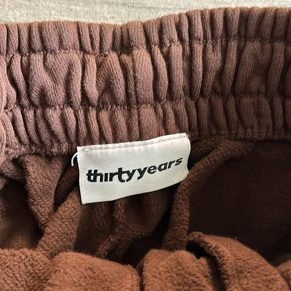 Thirty years brown sweat shorts - Image 2
