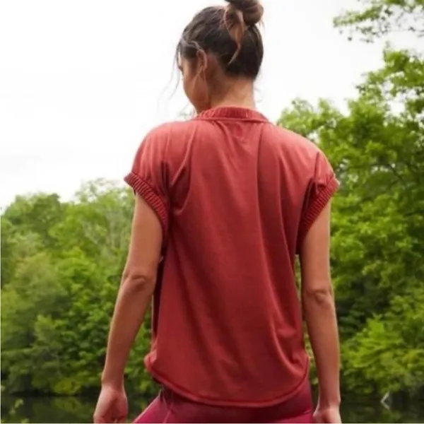 Free People Movement Run Around Tee Red ~ Size Small - Image 3