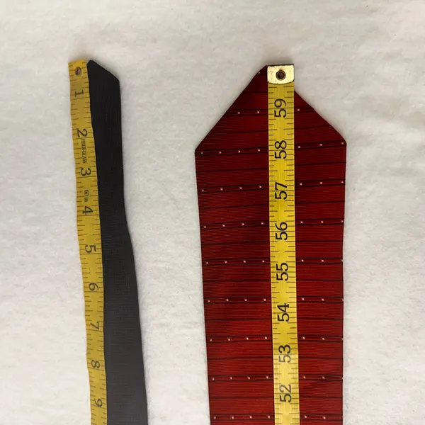 Tommy Hilfiger Man's Silk Tie Red Striped Vintage Designer Classic Cravat Office - Image 7