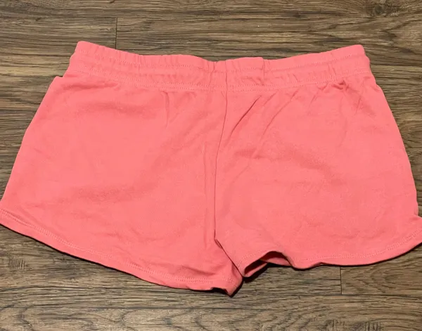 Wild skye NWT Coral Shorts Size Large - Image 5