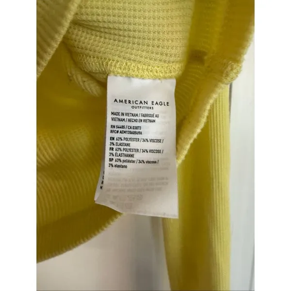 American Eagle butter yellow waffles cropped Henley top small - Image 3