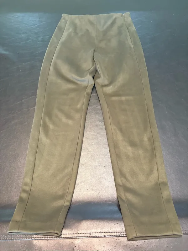 Banana Republic Devon Faux Suede Pants/Leggings in an olive green shade size 4 - Image 2