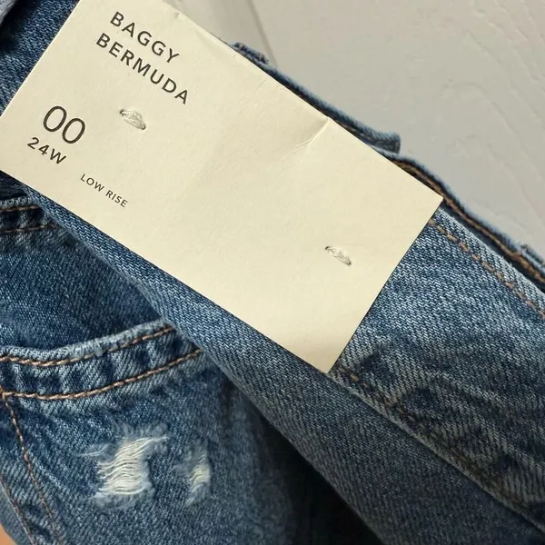 American Eagle baggy bermuda shorts low rise size 00 - Image 3