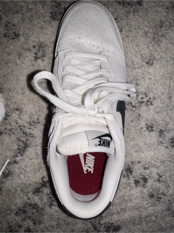 Nike Women’s Dunk SE Low - Image 5