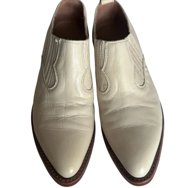 Frye Carson women’s ancle light Cream Leather Boots size 7 - Image 2