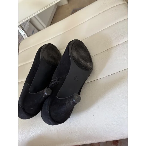 Katy Perry Bryann Black Faux Suede Elastic Strap Ankle‎ Booties Size 7.5M - Image 6