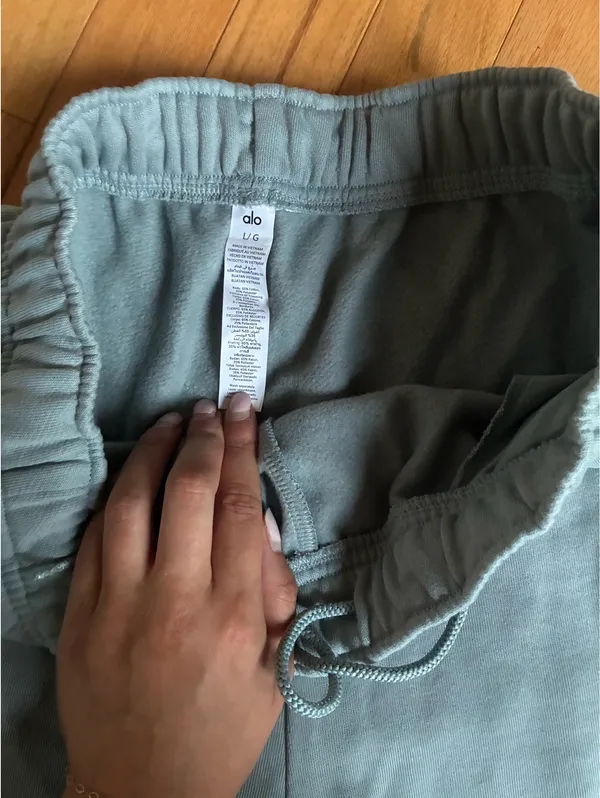 Alo sage green joggers - Image 3