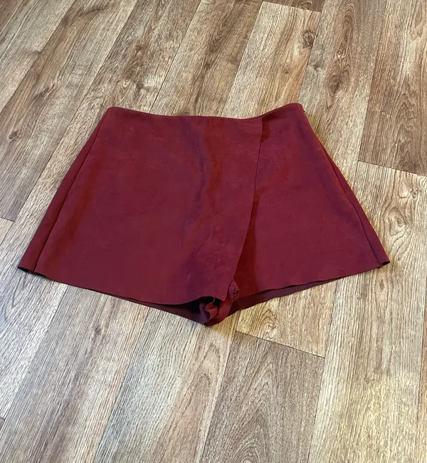 Vestique Red Suede Skort - Image 2