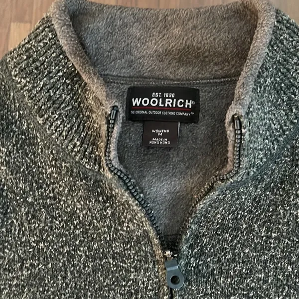 Woolrich Mockneck 3/4 Zip Top Sweater with Winter Tree Design - Image 2