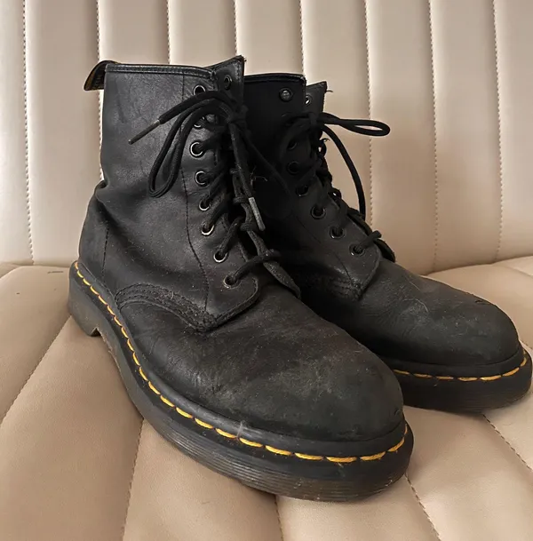 Dr. Martens Leather Boots Lace-Up - Image 5