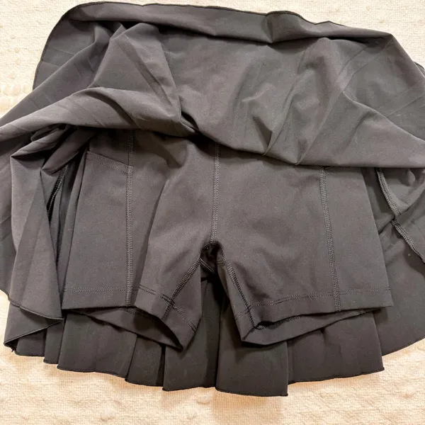 TnAction Aritzia Black Pleated Active Skort Built-in‎ Shorts Pockets 2XS - Image 4
