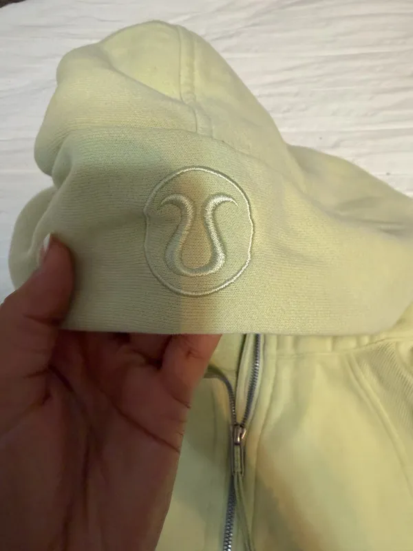 Seafoam green lululemon scuba  - Image 3