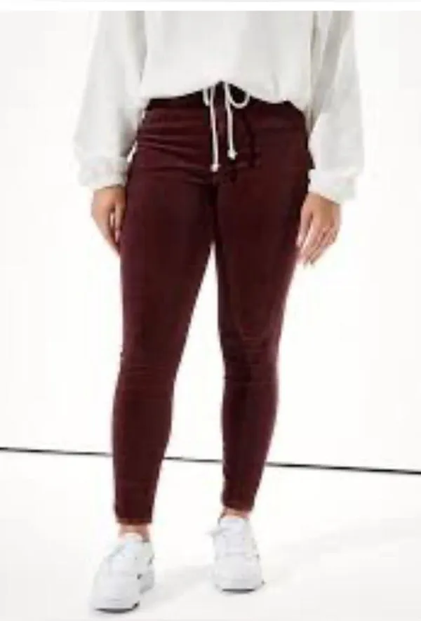 American Eagle Burgundy skinny corduroy pants size 6 - Image 2