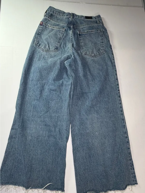 BDG skater baggy Wide Leg Denim Jeans in Light Blue with Frayed Hem - Image 7