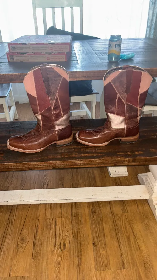 Women’s Ariat Boots - Image 6