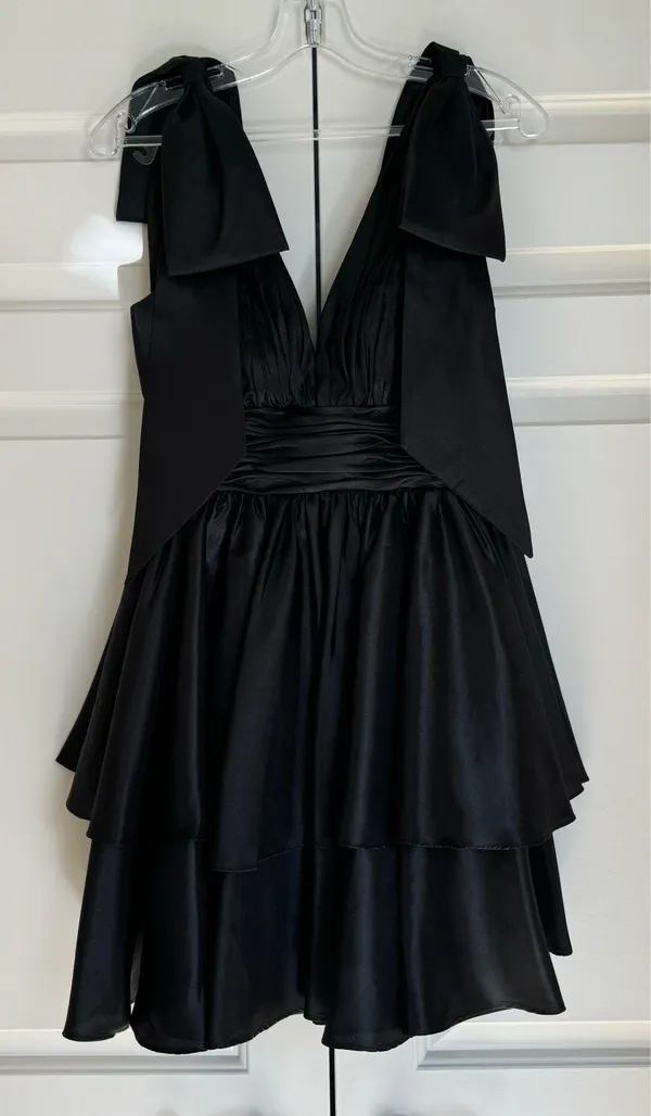 Mac Duggal Black Bow Shoulder Dress Homecoming/Cocktail - Image 6