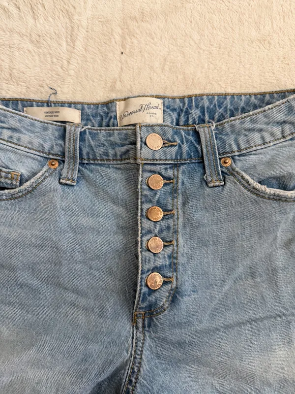 Universal Threads Shorts Denim High-Rise - Image 2