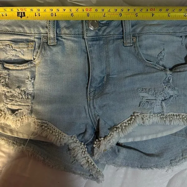 American Eagle Jean Shorts Size 4 Shortie - Image 3