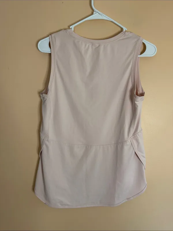 Women’s Sleeveless Scoop Neck Tank Top - Light Pink - Image 4