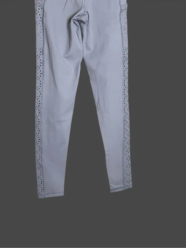 aerie High-Rise Laser-Cut Leggings — Light Gray - Image 8
