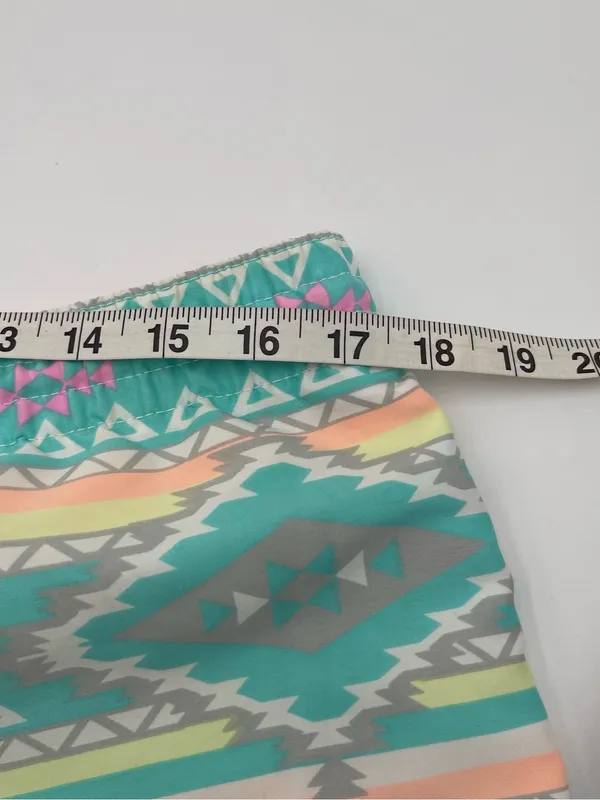Chubbies Men’s Large Swim Trunks Aztec Print Swimming Board Shorts 5” Inseam - Image 8