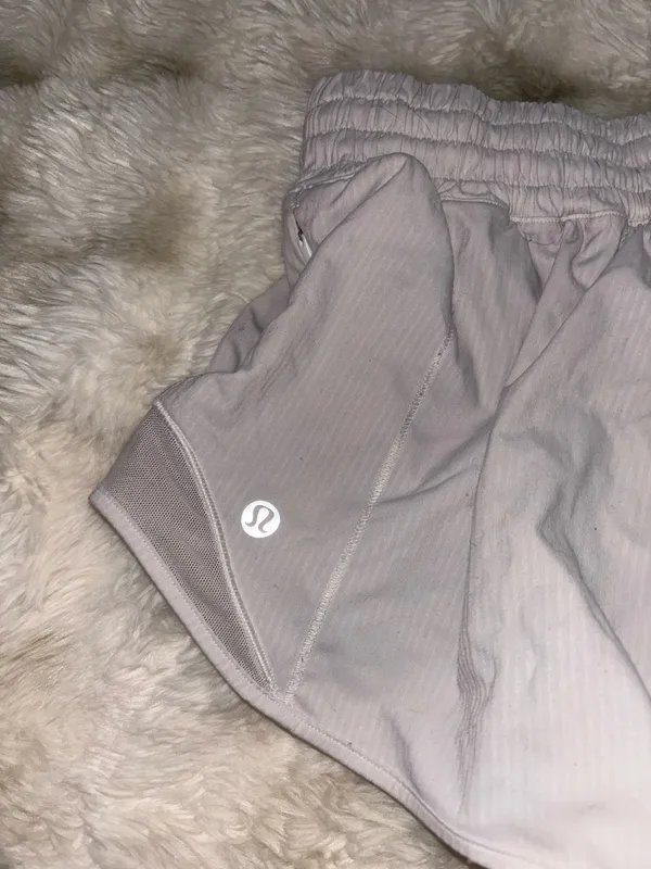 Lululemon High-Rise Hotty Hot Shorts 2.5 Inch - Image 4