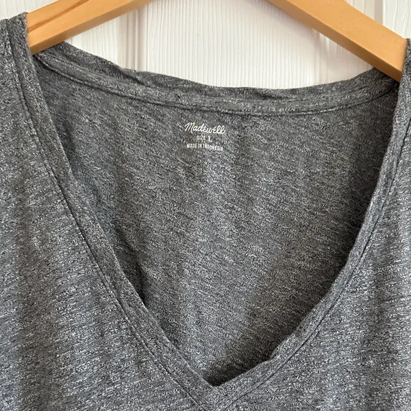 Madewell V-Neck Sleeveless Top - Image 2