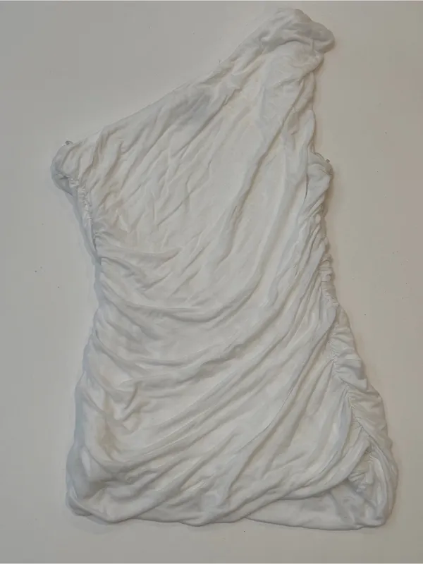 H&M White One-Shoulder Ruched Top Size S - Image 2