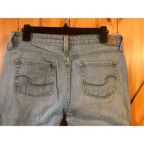 Levi's Signature by Levi Strauss & Co. Low Rise Bootcut Jeans Women's 10 Short Blue (13 - Image 4