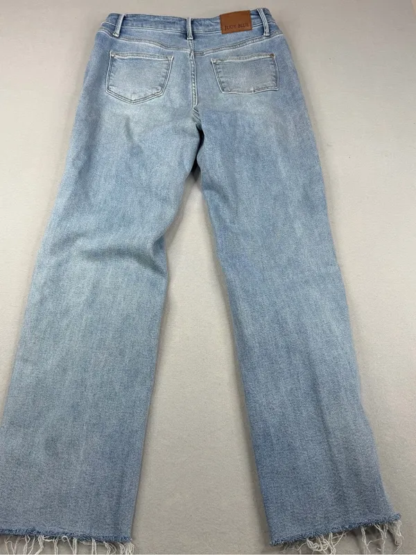Judy Blue 90s Straight Jeans 3/26 High Rise Distressed Raw Hem Light Wash - Image 6