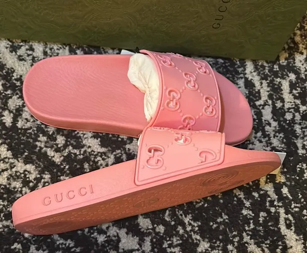 Gucci GG Slide Rubber Sandal Pink Size 36 - Image 2