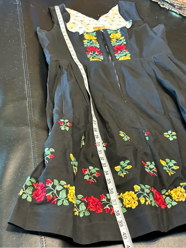 Vintage Riehl Modell Berchtesgaden German Dirndl Dress Black Floral Embroidery M - Image 12