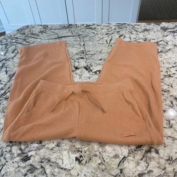 Nike Women’s Sweatpants- Size‎ Large - Image 3