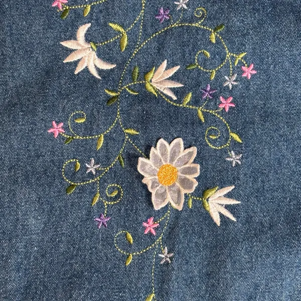 Vintage 90s Embroidered Daisy Floral‎ Sleeveless Medium Wash Chambray Denim XL - Image 3