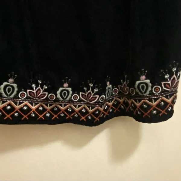 Aeropostale Womens Black Velvet Cami Tank Top XL 40” Embroidered V Neck Boho - Image 5