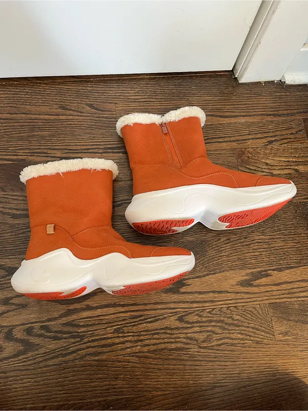 UIN Women's Orange Suede Faux-Fur Winter Zip Boots size 7.5 - Image 2